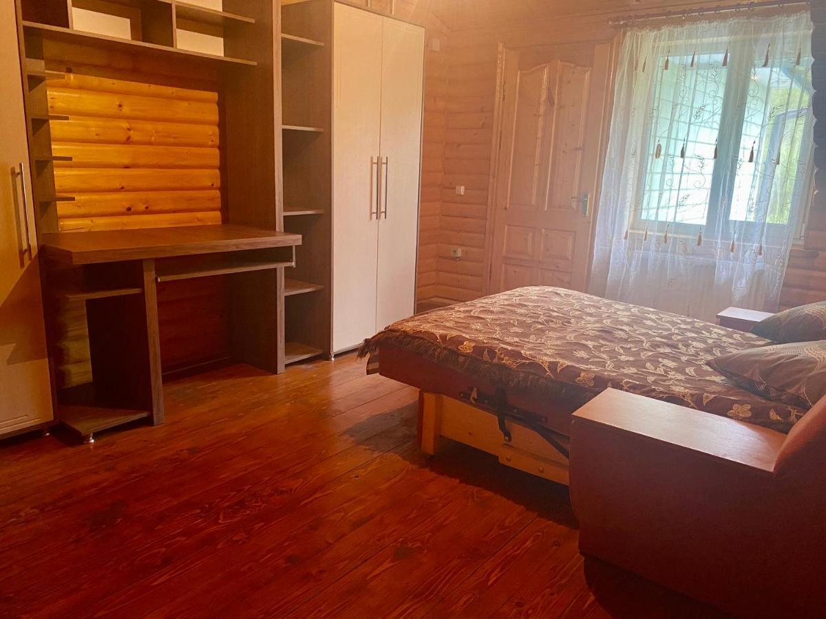 Medova Hata Hotel Verkhnyaya Rozhanka Екстериор снимка
