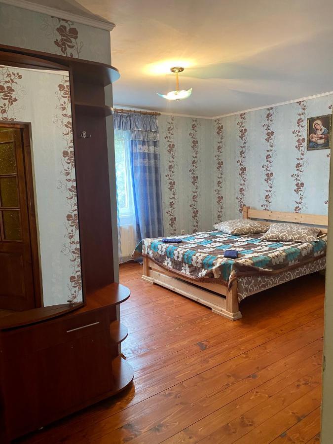 Medova Hata Hotel Verkhnyaya Rozhanka Екстериор снимка