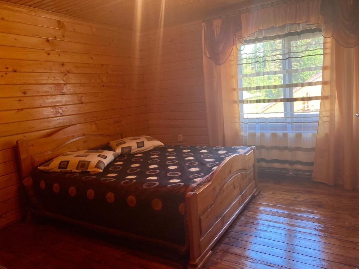 Medova Hata Hotel Verkhnyaya Rozhanka Екстериор снимка